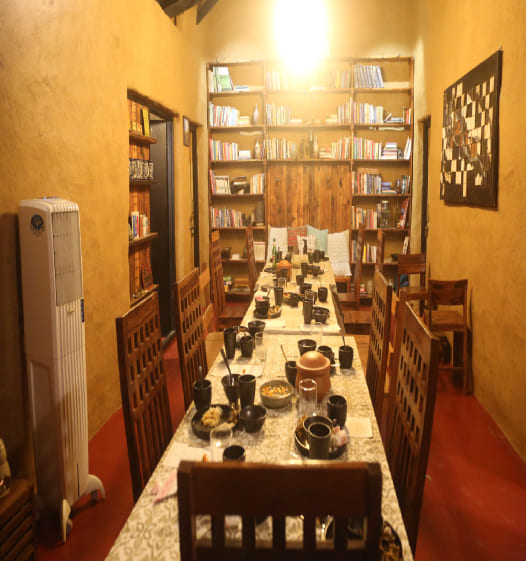 hotels in karol bagh with restaurant